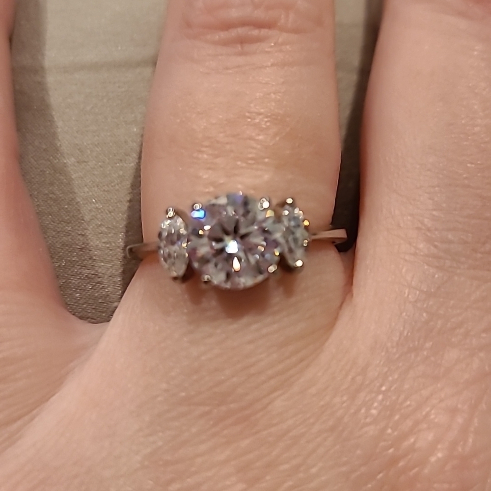Cubic zirconia 3 stone stainless steel ring